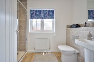 Master En-Suite- click for photo gallery